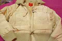 Куртка жен. новая .р.52