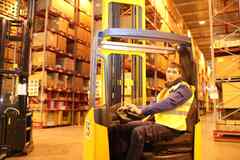 Водитель высотного штабелера вахта в г Москва