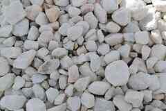 Мраморный щебень