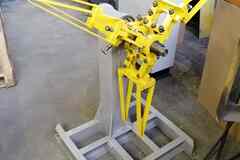 Разматывающее устройство для рулонов