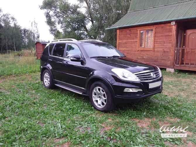 SsangYong Rexton 2014 года АКПП черный металлик внедорожник Санкт-Петербург - изображение 2