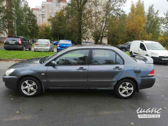 Mitsubishi Lancer 2009 года 1.6 АКПП серый металлик седан. хорошее тех.сост Санкт-Петербург - изображение 6