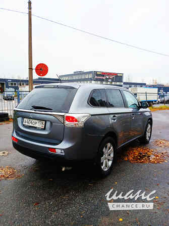 Mitsubishi Outlander 2013 года АКПП серый металлик внедорожник Санкт-Петербург - изображение 5