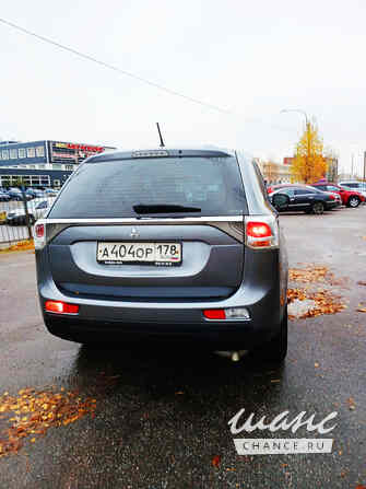 Mitsubishi Outlander 2013 года АКПП серый металлик внедорожник Санкт-Петербург - изображение 4