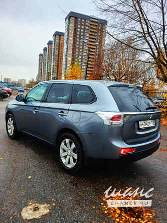 Mitsubishi Outlander 2013 года АКПП серый металлик внедорожник Санкт-Петербург - изображение 10