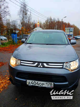 Mitsubishi Outlander 2013 года АКПП серый металлик внедорожник Санкт-Петербург - изображение 2