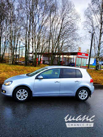 Volkswagen Golf 2011 года МКПП серебристый металлик хэтчбек Санкт-Петербург - изображение 5