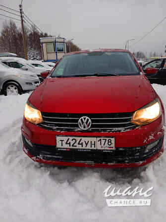 Volkswagen Polo 2015 года АКПП вишневый металлик седан Санкт-Петербург - изображение 2