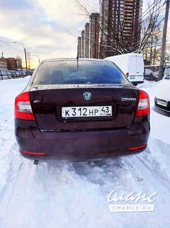 Skoda Octavia 2010 года АКПП вишневый металлик седан Санкт-Петербург - изображение 6