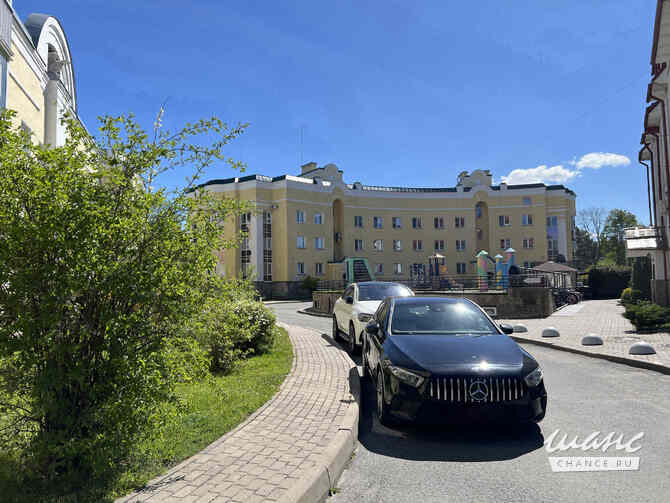 Продам 3-ую кв-ру 110 м² в Петергофе Петергоф - изображение 1