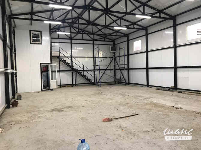 Предлагаю в аренду чистый склад 160 м2 с воротами 4х4 Санкт-Петербург - изображение 1