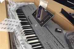 Продаю синтезатор Yamaha Tyros 5 76 клавиш