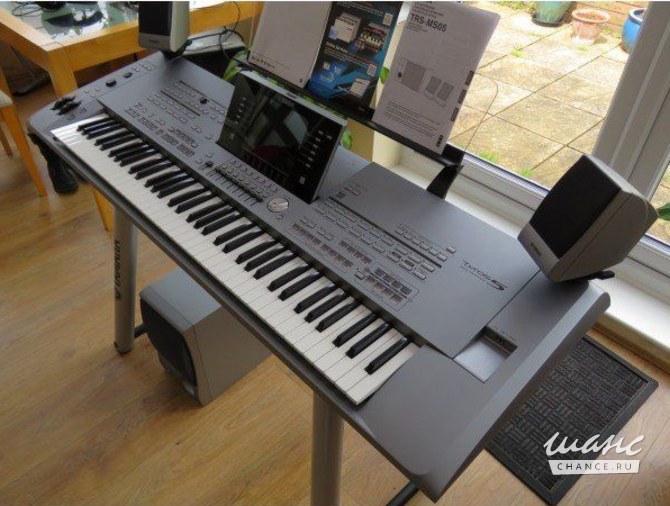 Продаю синтезатор Yamaha Tyros 5 76 клавиш Москва - изображение 2