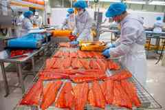 Требуется специалист по разделке рыбы в продуктовый гипермаркет в сфере Промышленность, производство