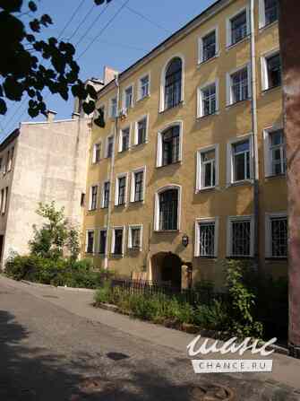 Продам 2-комнатную квартиру 56 м², этаж 1/4 Василеостровская Санкт-Петербург - изображение 1