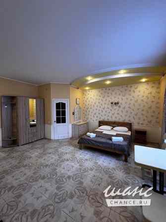 Сдаётся комната 35 м², в 8-к квартире, этаж 1/1 Крым - изображение 1