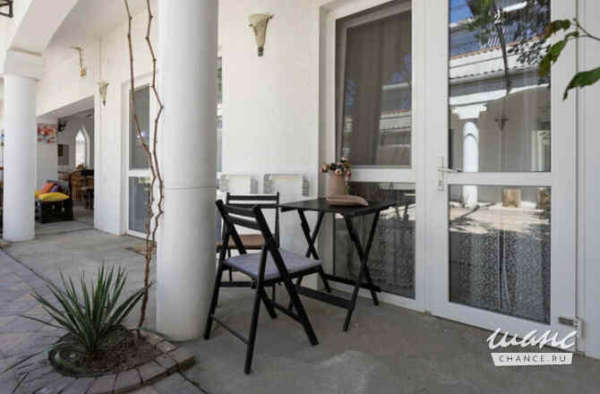 Сдаётся комната 28 м², в 8-к квартире, этаж 1/1 Крым - изображение 9