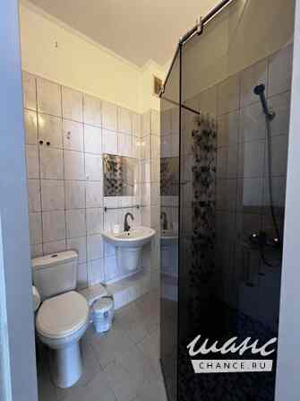 Сдаётся комната 28 м², в 8-к квартире, этаж 1/1 Крым - изображение 8