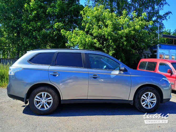 Mitsubishi Outlander 2013 года вариатор серый металлик внедорожник Санкт-Петербург - изображение 4