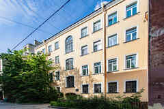Продам 2-комнатную квартиру 56 м², этаж 1/1 Василеостровская