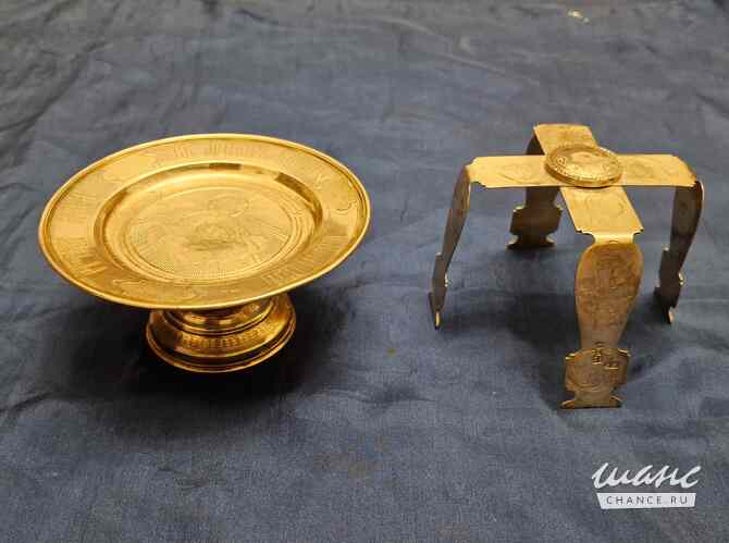 Старинный евхаристический набор из 2-х предметов. Серебро "84": Дискос и Звездица. Россия, XIX век. Санкт-Петербург - изображение 2