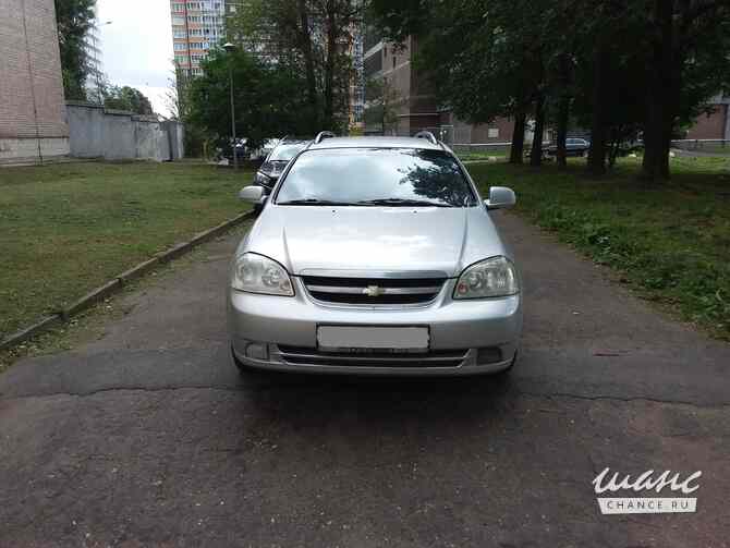 Chevrolet Lacetti 2013 года МКПП серебристый металлик универсал Санкт-Петербург - изображение 2