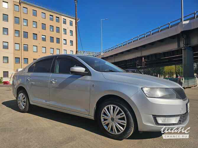 Skoda Rapid 2017 года роботизированная серебристый седан Санкт-Петербург - изображение 4