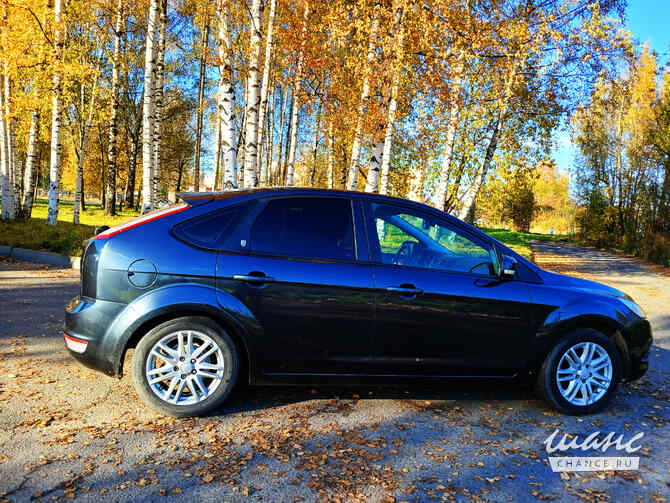 Ford Focus 2008 года МКПП серый металлик хэтчбек Санкт-Петербург - изображение 3