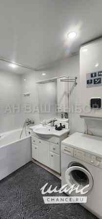 Продам 4-комнатную квартиру 100,2 м², этаж 2/9 Тюмень - изображение 4