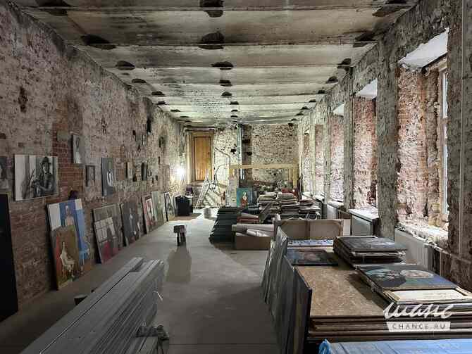 4-к квартира, 102.8 м², этаж 1/6 Санкт-Петербург - изображение 1