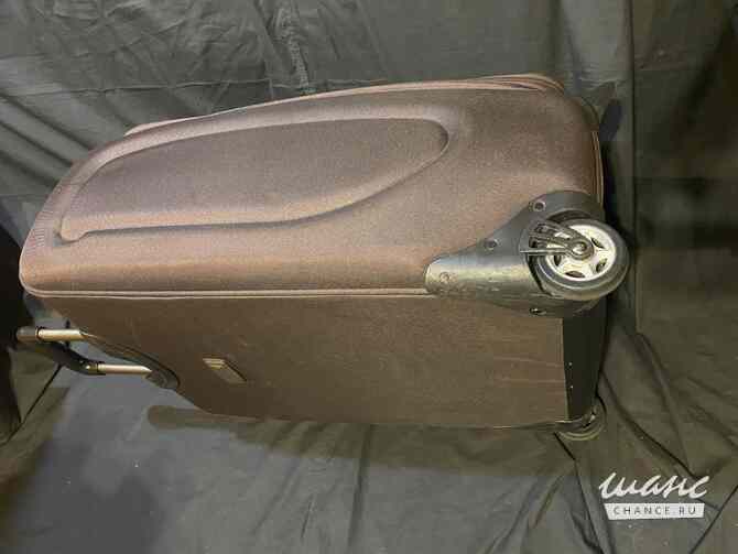 Дорожный противоударный чемодан на колесах. Санкт-Петербург - изображение 4