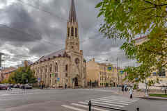 Продам 5-комнатную квартиру 180 м², этаж 2/4 Василеостровская