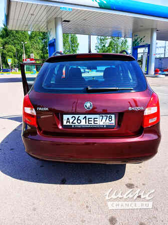 Skoda Fabia 2013 года МКПП бордовый металлик универсал Санкт-Петербург - изображение 5