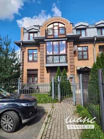 3-к квартира, 68.6 м², этаж 3/3 Павловск - изображение 1