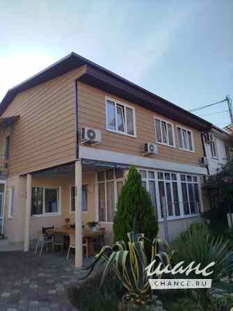 Сдаётся комната 12 м², в 2-к квартире, этаж 2/2 Сочи - изображение 1