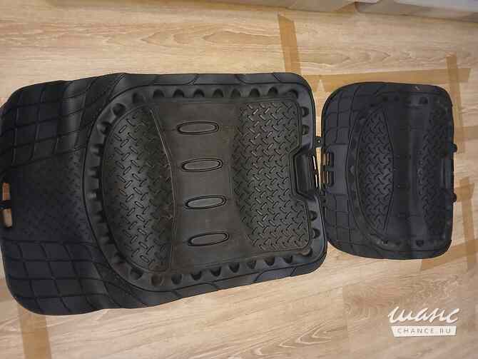 Набор (4 шт.) автомобильных ковриков универсальных Санкт-Петербург - изображение 1