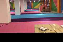 продажа и настил напольных покрытий