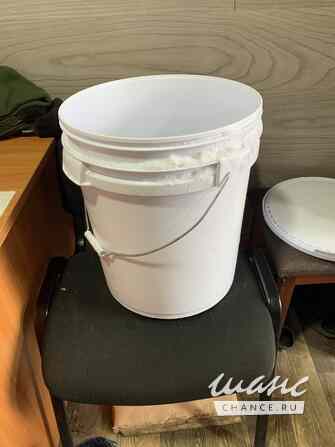 Ведро пластиковое с крышкой 30 литров Санкт-Петербург - изображение 1