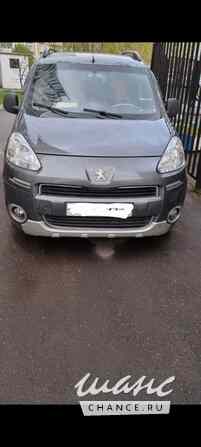 Peugeot Partner 2013 года МКПП серый универсал Москва - изображение 1