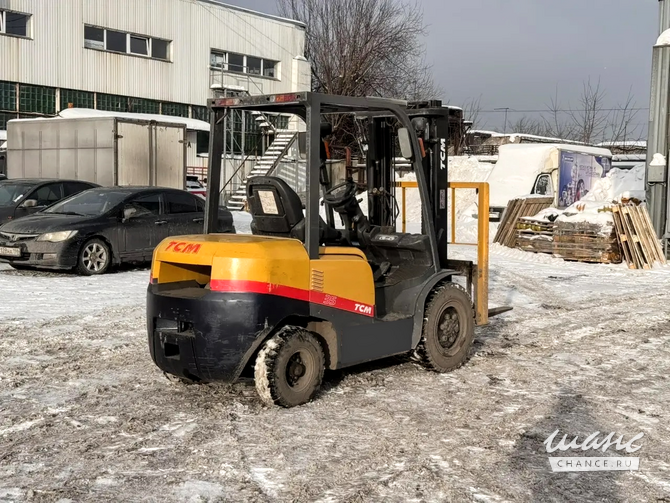 Вилочный погрузчик японский TCM FD35 3,5т Санкт-Петербург - изображение 2