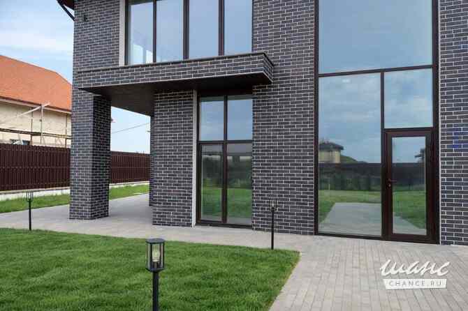 Коттедж 261 м², Писателя Михаила Чулаки улица Гатчина - изображение 3