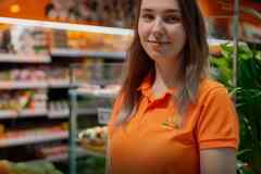 сотрудник розничной торговли