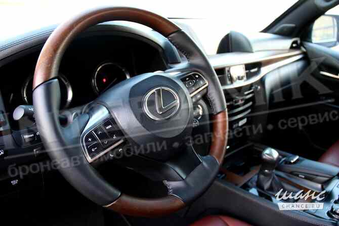 Lexus LX 570 бронированный (В6/В7) 2017г., 62.800 км. Москва - изображение 2