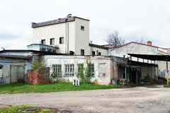 Продажа производственные и складские помещения 2366 м² Луга