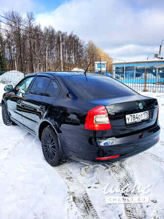 Skoda Octavia 2012 года МКПП черный хэтчбек Санкт-Петербург - изображение 4