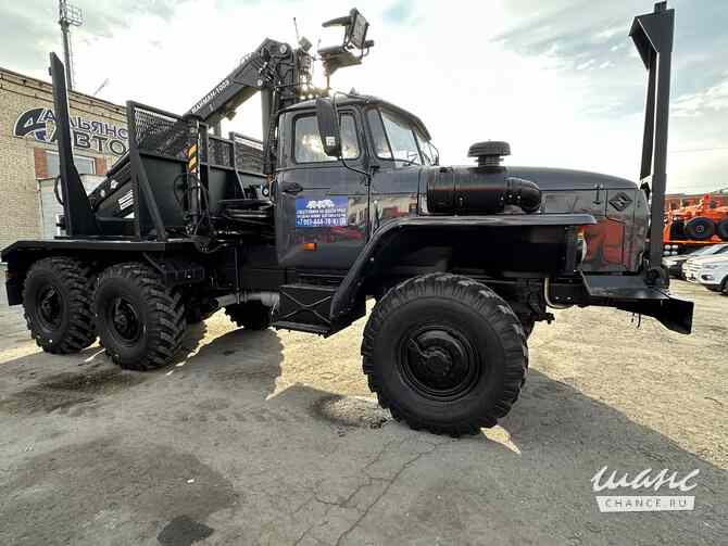 Лесовоз УРАЛ-5557 с новым манипулятором Майман 2026 — готов к работе Пермь - изображение 4