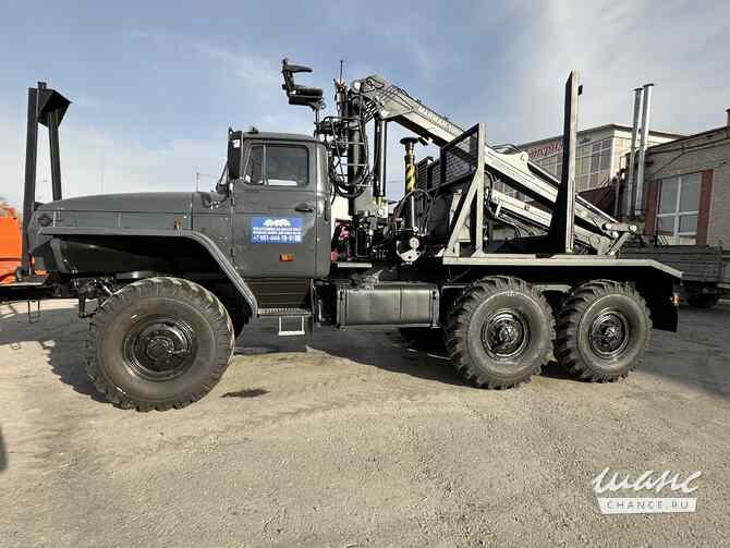 Лесовоз УРАЛ-5557 с новым манипулятором Майман 2026 — готов к работе Пермь - изображение 1