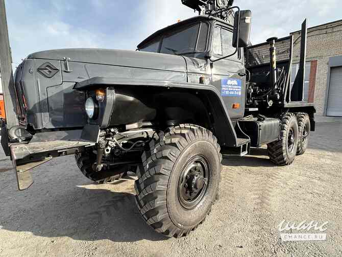 Лесовоз УРАЛ-5557 с новым манипулятором Майман 2026 — готов к работе Пермь - изображение 2
