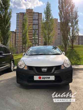 Nissan AD 2018 года вариатор серебристый металлик универсал Челябинск - изображение 1
