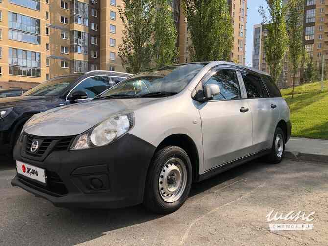 Nissan AD 2018 года вариатор серебристый металлик универсал Челябинск - изображение 2